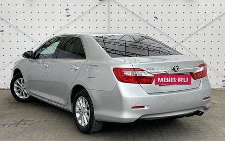 Toyota Camry, 2012 год, 1 600 000 рублей, 6 фотография