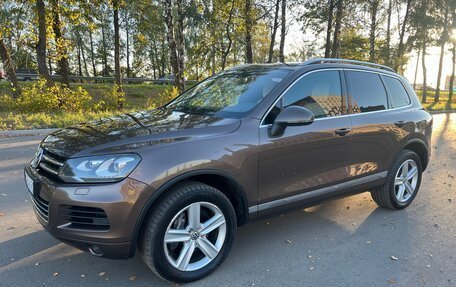 Volkswagen Touareg III, 2011 год, 2 280 000 рублей, 3 фотография