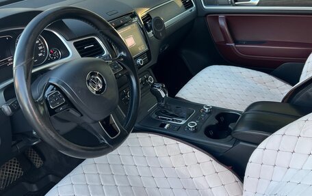 Volkswagen Touareg III, 2011 год, 2 280 000 рублей, 27 фотография