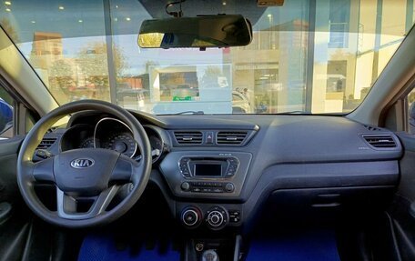 KIA Rio III рестайлинг, 2013 год, 950 000 рублей, 14 фотография