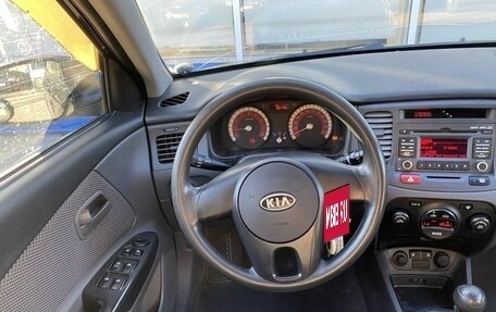 KIA Rio II, 2011 год, 690 000 рублей, 10 фотография