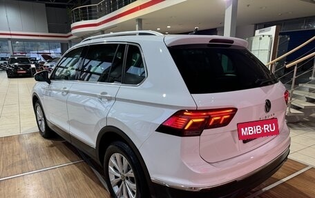 Volkswagen Tiguan II, 2021 год, 3 099 000 рублей, 7 фотография