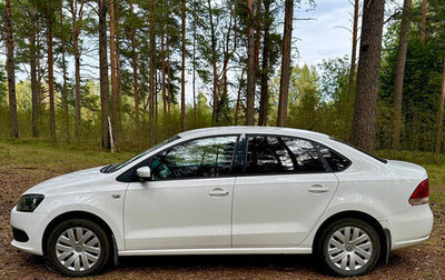 Volkswagen Polo VI (EU Market), 2012 год, 1 100 000 рублей, 1 фотография