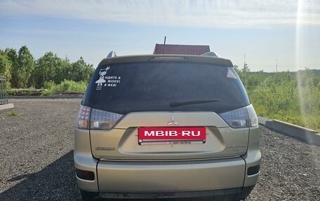 Mitsubishi Outlander III рестайлинг 3, 2007 год, 1 050 000 рублей, 31 фотография