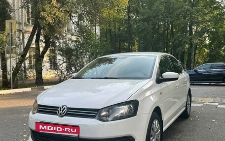 Volkswagen Polo VI (EU Market), 2012 год, 1 100 000 рублей, 38 фотография