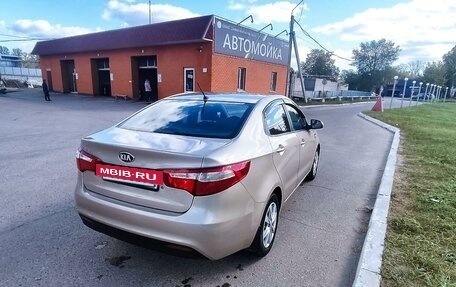 KIA Rio III рестайлинг, 2014 год, 910 000 рублей, 2 фотография