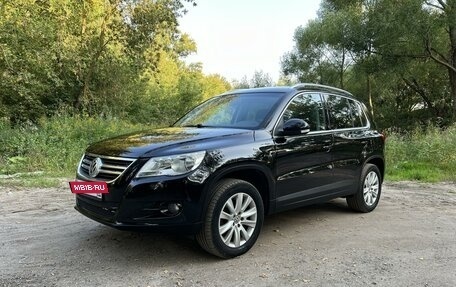 Volkswagen Tiguan I, 2010 год, 1 250 000 рублей, 2 фотография