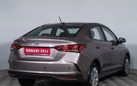 Hyundai Solaris II рестайлинг, 2021 год, 1 820 000 рублей, 5 фотография