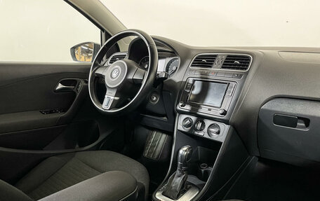 Volkswagen Polo VI (EU Market), 2012 год, 987 000 рублей, 9 фотография