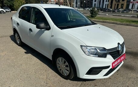 Renault Logan II, 2018 год, 1 050 000 рублей, 7 фотография