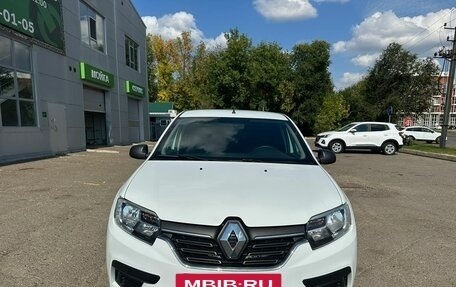 Renault Logan II, 2018 год, 1 050 000 рублей, 8 фотография