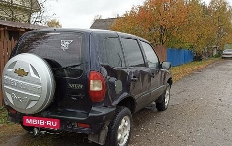 Chevrolet Niva I рестайлинг, 2004 год, 300 000 рублей, 4 фотография