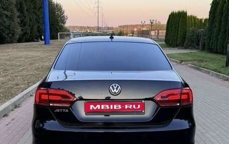 Volkswagen Jetta VI, 2014 год, 1 300 000 рублей, 5 фотография