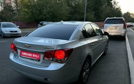 Chevrolet Cruze II, 2011 год, 700 000 рублей, 10 фотография