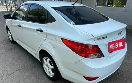 Hyundai Solaris II рестайлинг, 2013 год, 1 020 000 рублей, 3 фотография