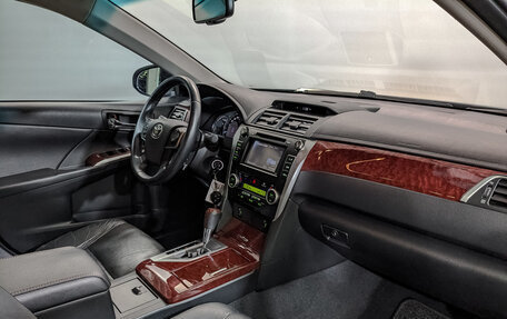 Toyota Camry, 2013 год, 2 150 000 рублей, 13 фотография