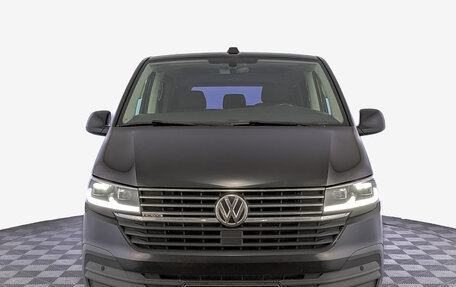 Volkswagen Caravelle T6 рестайлинг, 2020 год, 4 100 000 рублей, 2 фотография