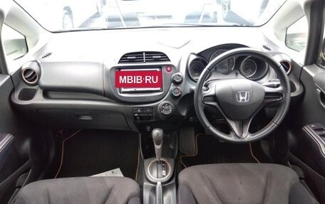 Honda Fit III, 2010 год, 785 000 рублей, 7 фотография