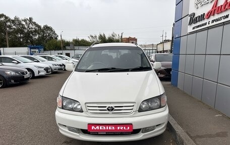 Toyota Ipsum II, 1997 год, 575 000 рублей, 1 фотография