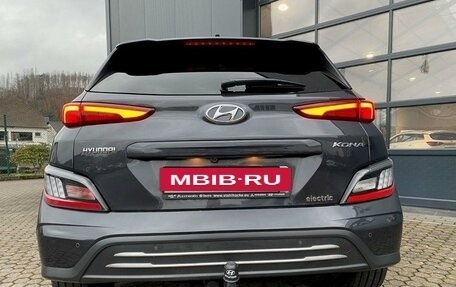 Hyundai Kona I, 2021 год, 1 460 000 рублей, 4 фотография