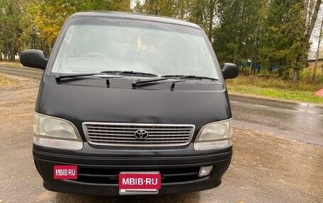 Toyota HiAce H100, 1997 год, 750 000 рублей, 3 фотография