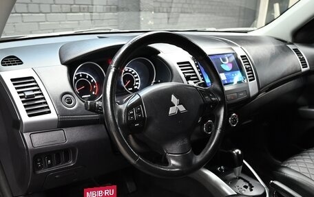 Mitsubishi Outlander III рестайлинг 3, 2011 год, 1 465 000 рублей, 16 фотография