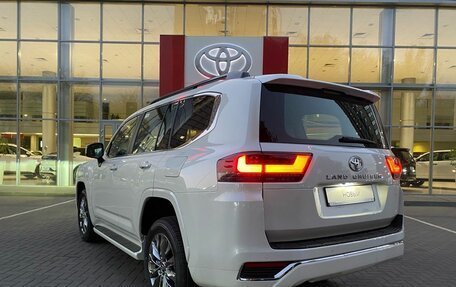 Toyota Land Cruiser, 2024 год, 15 000 000 рублей, 7 фотография