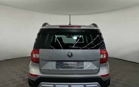 Skoda Yeti I рестайлинг, 2017 год, 1 799 000 рублей, 3 фотография