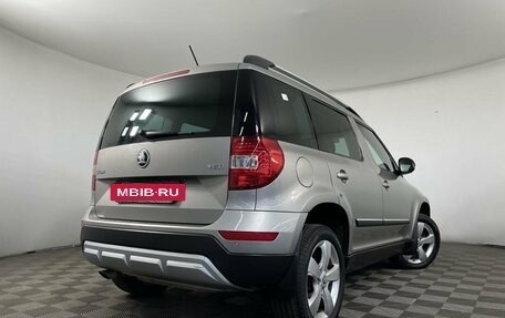 Skoda Yeti I рестайлинг, 2017 год, 1 799 000 рублей, 6 фотография