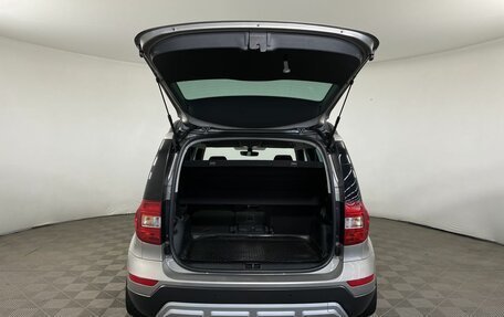 Skoda Yeti I рестайлинг, 2017 год, 1 799 000 рублей, 18 фотография