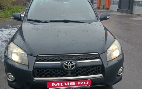 Toyota RAV4, 2011 год, 1 690 000 рублей, 2 фотография