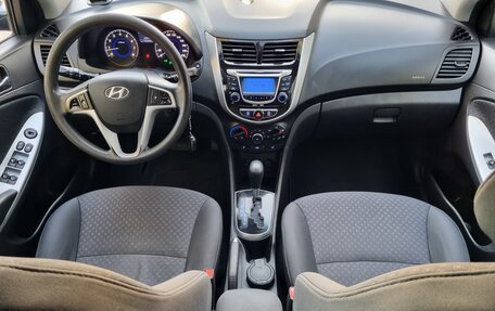 Hyundai Solaris II рестайлинг, 2012 год, 1 150 000 рублей, 33 фотография