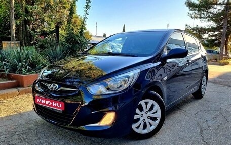 Hyundai Solaris II рестайлинг, 2012 год, 1 150 000 рублей, 28 фотография