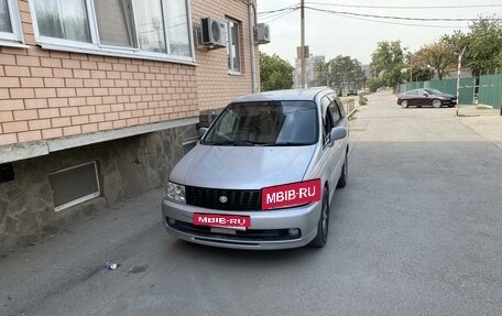 Nissan Bassara, 2000 год, 380 000 рублей, 3 фотография