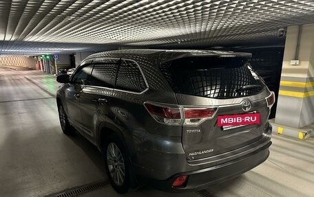 Toyota Highlander III, 2014 год, 3 500 000 рублей, 3 фотография