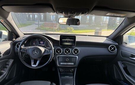 Mercedes-Benz A-Класс, 2015 год, 1 550 000 рублей, 10 фотография