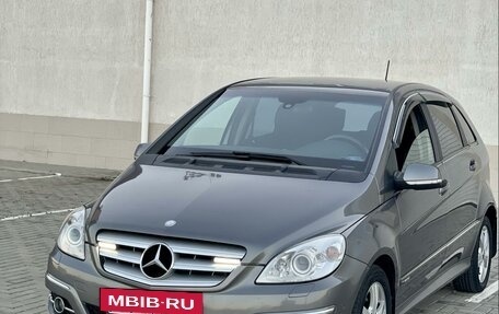 Mercedes-Benz B-Класс, 2010 год, 900 000 рублей, 2 фотография