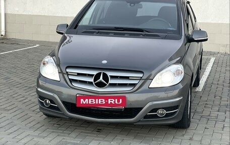 Mercedes-Benz B-Класс, 2010 год, 900 000 рублей, 4 фотография