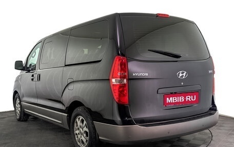 Hyundai H-1 II рестайлинг, 2013 год, 2 695 000 рублей, 7 фотография