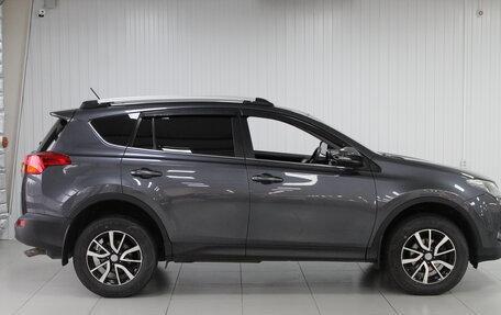 Toyota RAV4, 2015 год, 2 350 000 рублей, 2 фотография