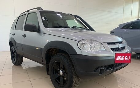 Chevrolet Niva I рестайлинг, 2016 год, 696 000 рублей, 3 фотография