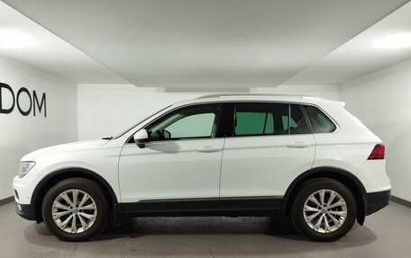 Volkswagen Tiguan II, 2017 год, 2 057 000 рублей, 6 фотография