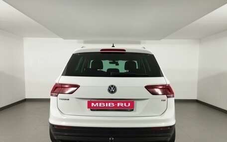 Volkswagen Tiguan II, 2017 год, 2 057 000 рублей, 5 фотография