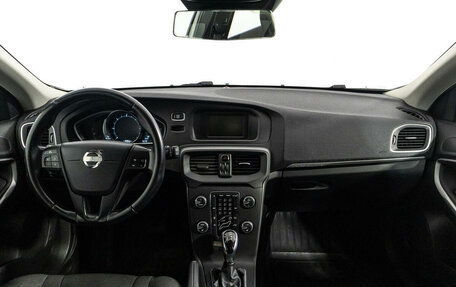 Volvo V40 Cross Country I, 2013 год, 1 885 300 рублей, 13 фотография