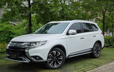 Mitsubishi Outlander III рестайлинг 3, 2020 год, 2 550 000 рублей, 1 фотография