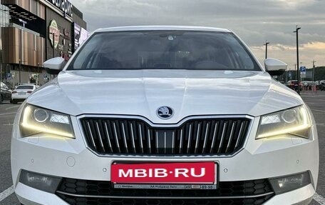 Skoda Superb III рестайлинг, 2017 год, 1 650 000 рублей, 8 фотография