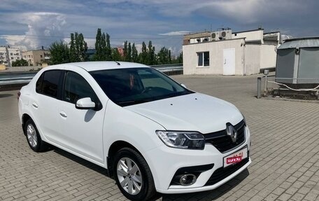 Renault Logan II, 2018 год, 850 000 рублей, 7 фотография