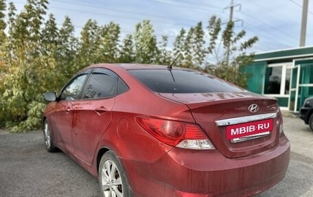 Hyundai Solaris II рестайлинг, 2011 год, 445 000 рублей, 3 фотография