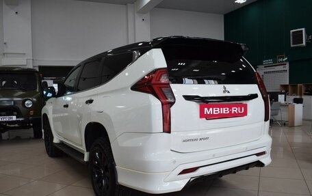 Mitsubishi Montero Sport, 2022 год, 3 850 000 рублей, 7 фотография