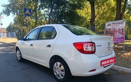 Renault Logan II, 2018 год, 750 000 рублей, 3 фотография